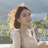 俄美女COS《巫师3》特莉丝超性感 诱人美胸有沟必火